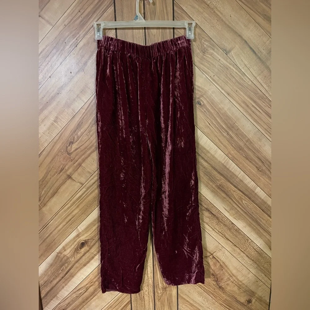 Madewell Women’s XS Burgundy Wine Velvet Tapered Pleat Pull On Pants